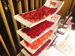 鲜牛肉-左庭右院鲜牛肉火锅(浦江欢乐颂店)