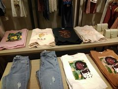 -URBAN REVIVO(佛山南海万达广场店)