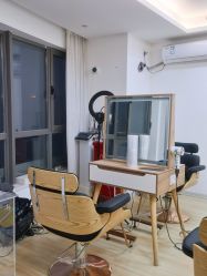 -E.L.K造型momopark店