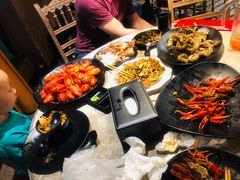 -沪小胖小龙虾(淮海中路旗舰店)