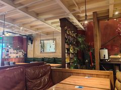 -玛格萝妮比萨屋(陆家浜路店)