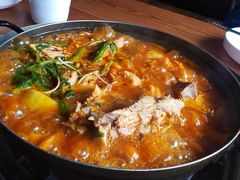 土豆排骨火锅-喇喇排骨火锅·传统韩式脊骨汤(望京西园总店)