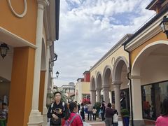 -佛罗伦萨小镇广佛名品奥特莱斯(疏港路店)