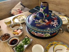 -毛辣果·贵州红酸汤牛肉火锅(西单店)