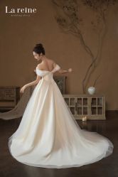 -拉瑞娜LaReine婚纱礼服高级定制