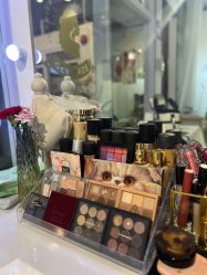 -朵颜化妆造型工作室(陆家嘴店)