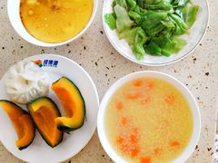 -天鹅到家·保姆月嫂育儿嫂(朝阳店)