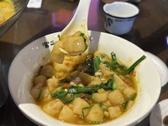 -富正毅三下锅·湘西韵味(天门山索道店)