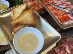 -围炉肉舍•炭烤活鳗•丹东海鲜烤肉(步行街店)