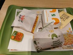 -麦当劳(轻轨曹杨路店)