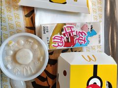 -麦当劳(新华路步步高店)