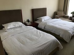 -浙商世贸玉龙酒店