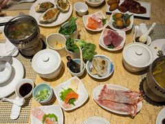 -雍和会海鲜姿造自助(湖东路店)