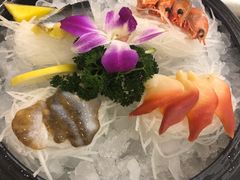 -青瓦餐厅·生鱼片·韩园烤肉(西塔店)