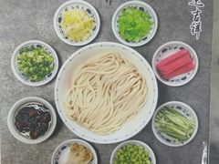 肉丁小碗干炸炸酱面-海碗居(牡丹园店)