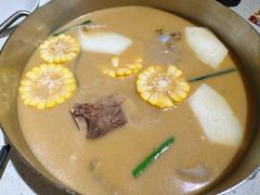 -肥仔文澳门猪骨煲(南京西路店)