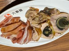 -六泰居·尔滨地标·东北菜(松北店)