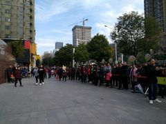 校门-武汉市洪山区武珞路小学