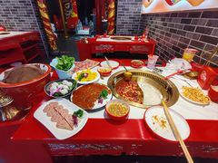 -欠火锅·水牛毛肚·团建聚餐·生日宴(何山路店)