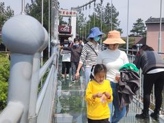 -玻璃桥景区石牛寨