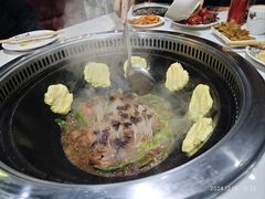 -哈尔滨烧烤·山河村铁锅炖(交大店)