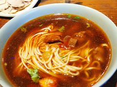 -亮亮面馆(经六路店)