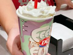 -DQ·蛋糕·冰淇淋(大宁国际商业广场店)