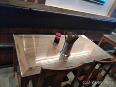 -亮亮面馆(经六路店)