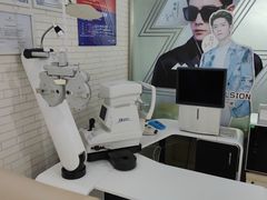 -诺柯视眼镜-蔡司依视路官方工厂店(淞南一店)