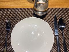 餐具摆设-暹罗酒肆泰餐厅酒吧