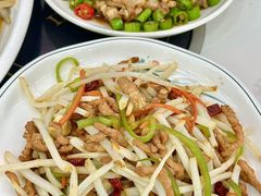 -丹水桥地锅鱼·翘嘴鲌·地方特色全鱼宴(丹江口大坝店)