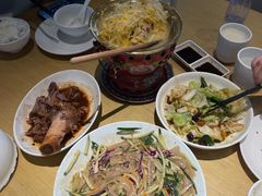 -关东小磨东北菜(上海长风大悦城店)