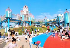 -季高兔窝窝亲子园(上海薰衣草公园店)