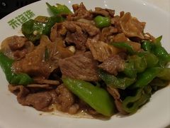 辣椒炒黑猪肉-禾珍珠家常小馆(河南博物院店)