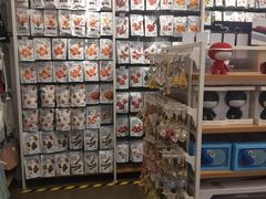-名创优品(中原万达2F店)