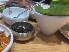 -青瓦餐厅·生鱼片·韩园烤肉(西塔店)