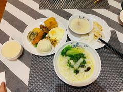 -茂名熹龙国际大酒店(人民广场高铁站店)