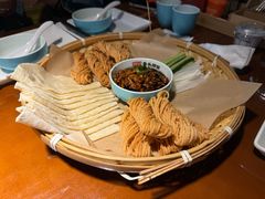 -魏铭鱼头捞饭(晋阳路店)