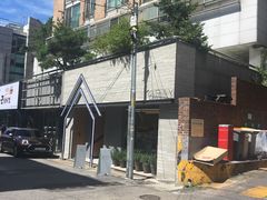 金枪鱼辣白菜汤-金北顺大锅家(신사본점)
