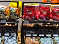 面包甜点陈列柜-来伊份(龙之梦长宁店)