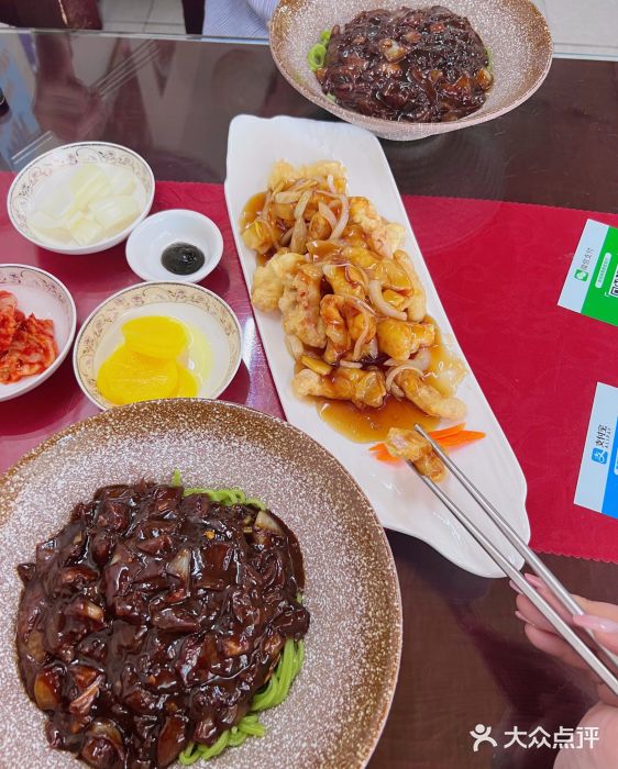 来味香(麦世达韩国精品百货店)炸酱面图片
