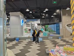 -MINI MARS 脚下的城市乐园·餐饮·派对(静安江宁店)