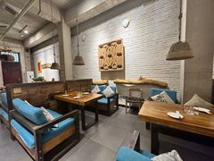 -苹果树下艺术餐厅(宋庄店)