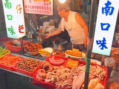 -六合夜市