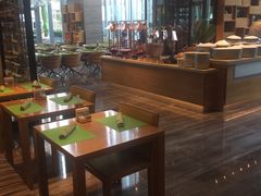 -两咖啡自助餐厅(静安香格里拉酒店)