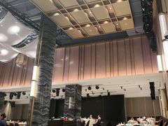 -凤凰园烤鸭店·唐山菜·传承花椒肉(老唐丰路店)