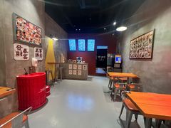 -牛纽塔·牛人堡(群众路店)