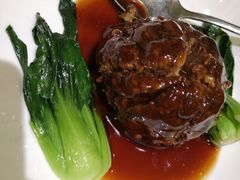 狮子头-老正兴菜馆(福州路店)