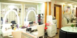 -飞鱼婚纱摄影(宏福大厦店)