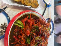 -海盗船. 龙虾烧烤. 酒馆